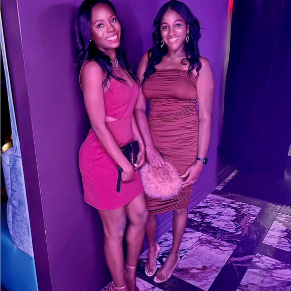 EXPRESS Magenta Mini dress with cut outs - Picture 2 of 2